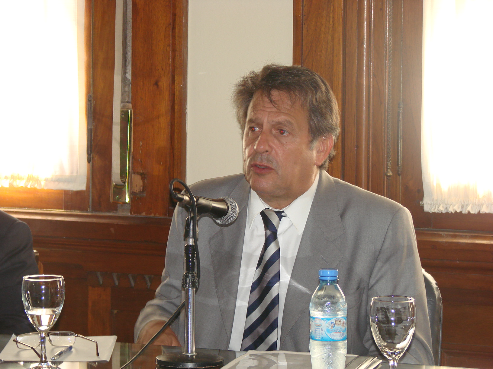 El secretario general del Instituto de Derechos Humanos del Mercosur visitó la Defensoría bonaerense
