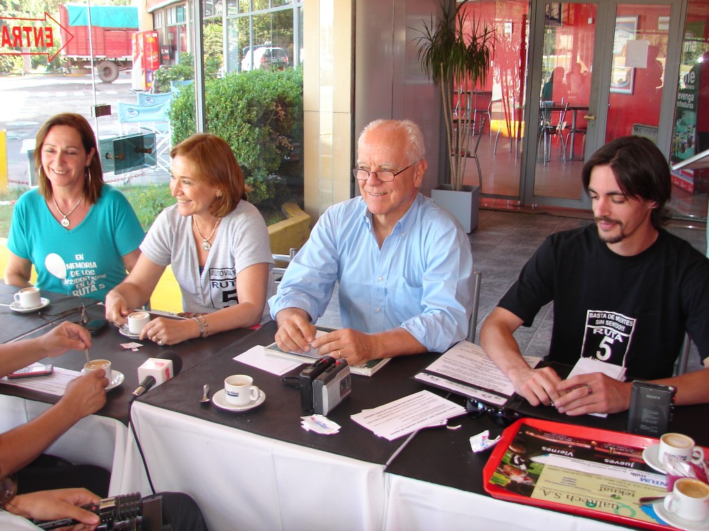 Cristina Tomasín, Teresa Acedo, Concejal Debernardi e Ignacio Pizarro.