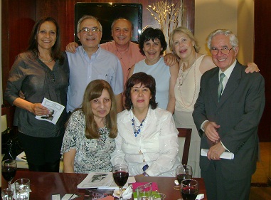 Integrantes del Taller Literario de Susana Sassi. Entre ellos Marisa Foresi y Eduardo Gallo Llorente