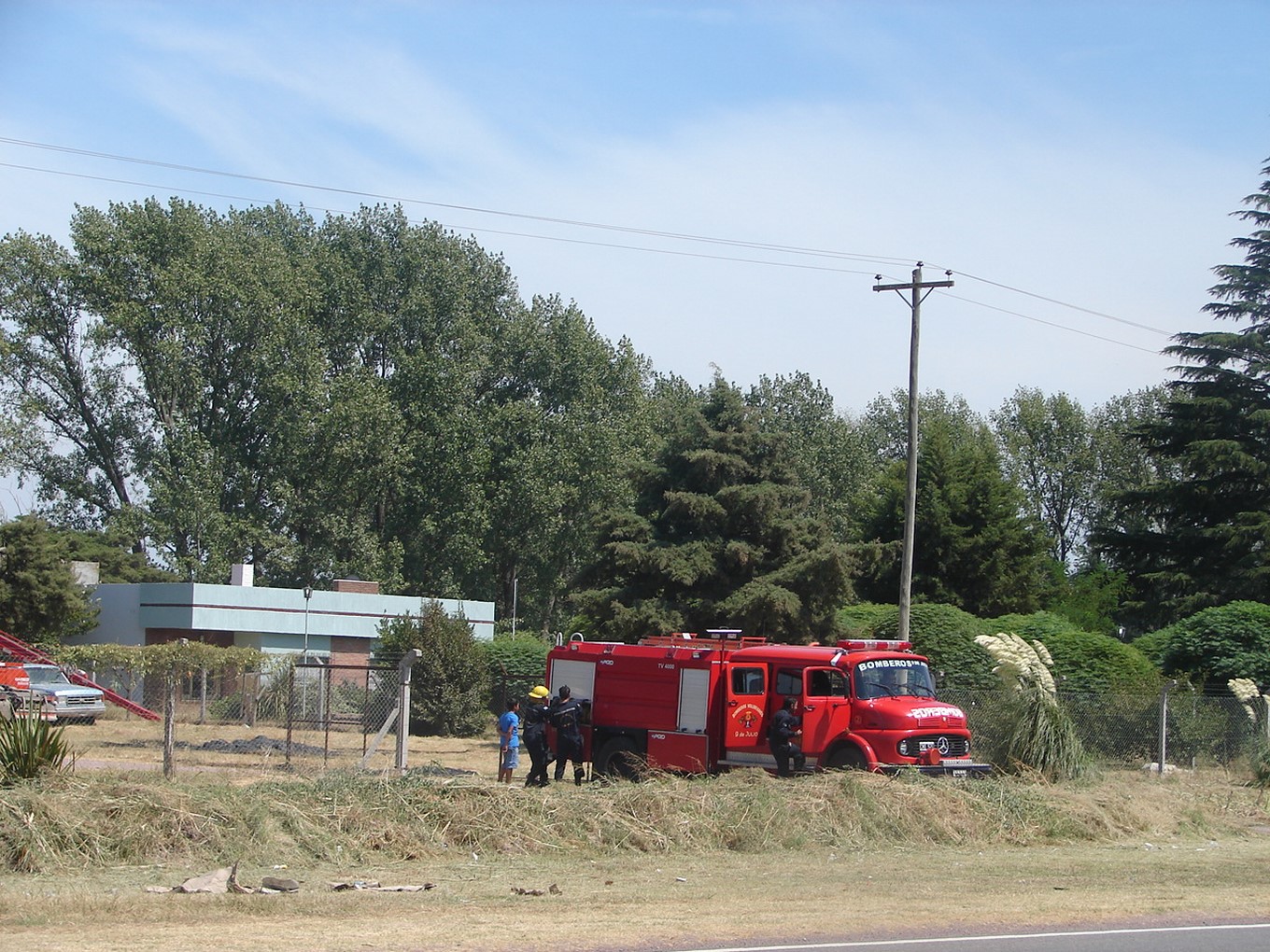Incendio de pastos naturales en Ruta 65