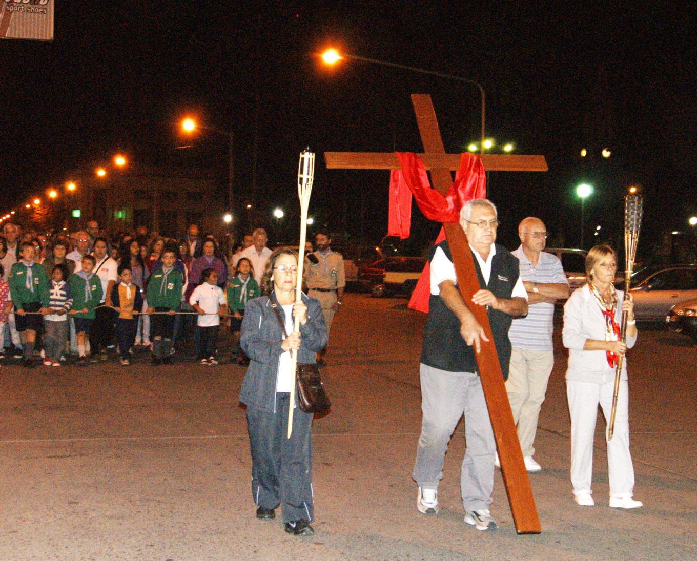 Semana Santa: muchos fieles participaron ayer del Vía Crucis