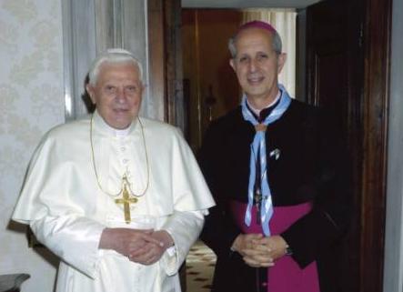Un historiador y teólogo sucederá a Francisco en Buenos Aires