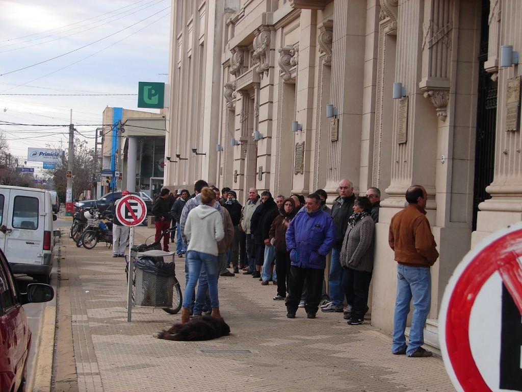 elecciones2013-cola munic