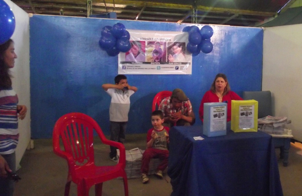 Stand de familiares de los primos Lombardos