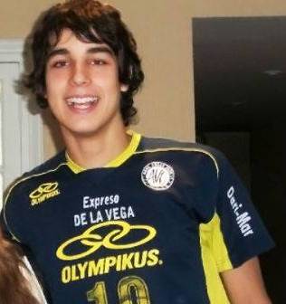 Amigos de Nicolás Ellena le pusieron su nombre a un equipo de vóley