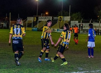 Once Tigres sufrió una goleada en 25 de Mayo