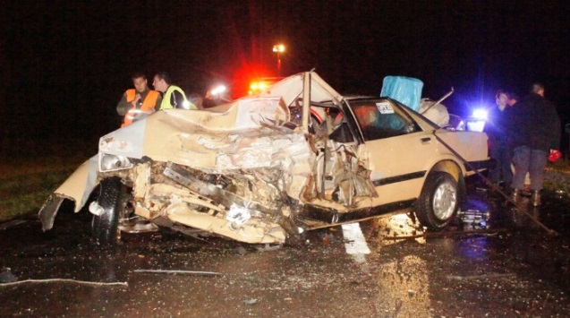 Un muerto en un cuádruple choque