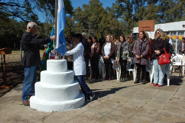 Se celebró el Centenario de la Escuela Nº 19 de Fauzón