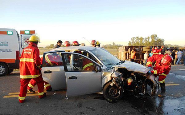 Fuerte choque con heridos en Ruta 5