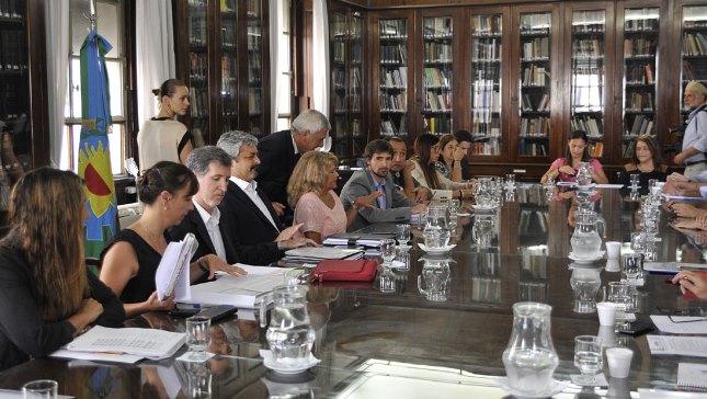 El Gobierno y los docentes comenzarán a discutir salarios el 3 de febrero