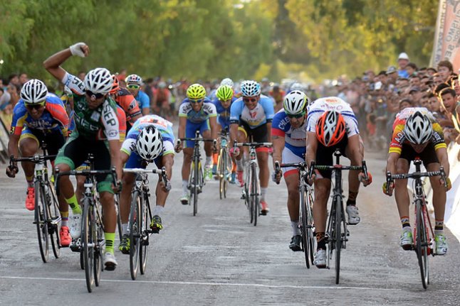 Laureano Rozas lidera la vuelta de San Juan