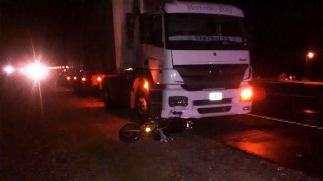 Una mujer murió tras ser atropellada por un camión en Ruta 5