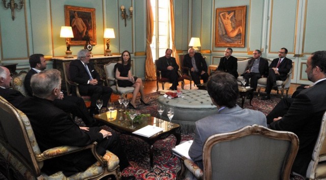 El obispo de 9 de Julio participó de una reunión con la Gobernadora