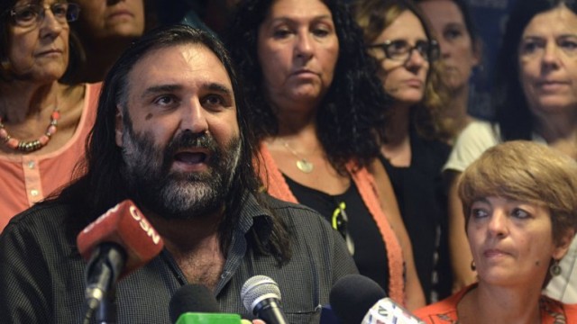 Docentes reclaman un piso salarial del 35 al 40% para no perder el poder adquisitivo