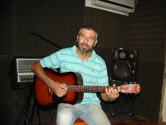 «El Astillero» es una fábrica de músicos