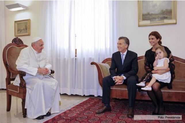 Macri calificó como «muy buena» la reunión con el Papa en el Vaticano
