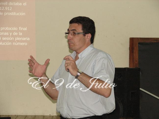Disertaron sobre la trata de blancas en la historia local