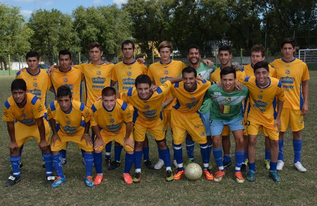 En Cuarta ganaron Naón y Once Tigres