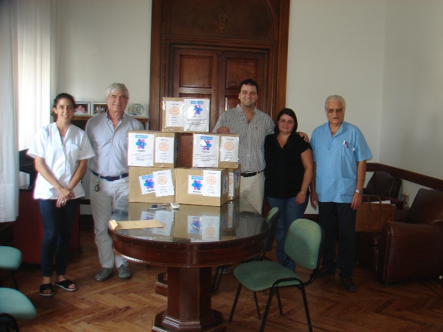 Entrega de medicamentos al Municipio