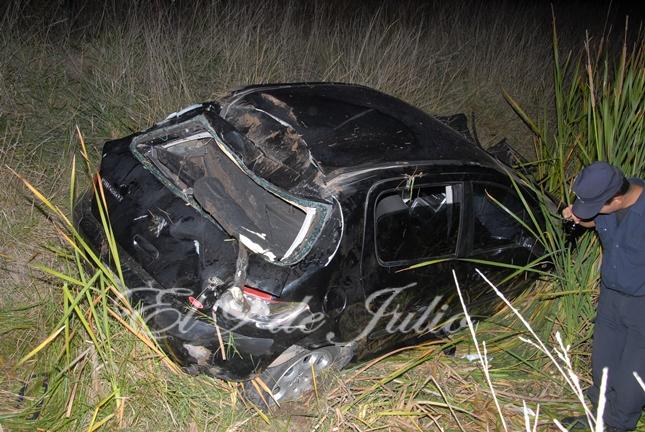 Accidente en Ruta 65: volcó un automóvil