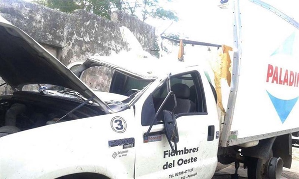 Volcó un camión de Pehuajó en la Ruta 5