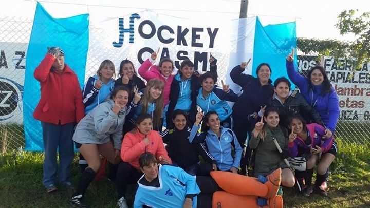 Jugadoras de Mamis Hockey de San Martin