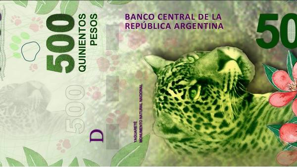 BCRA-presenta-nuevos-billetes-pesos_CLAIMA20160115_0313_28