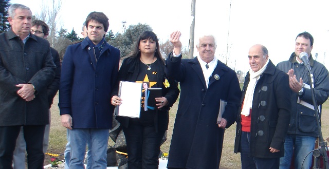 Emotivo acto de «Estrellas Amarillas»