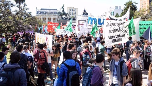 marcha-estudiantes