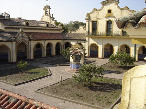 La Escuela Agrotécnica Salesiana de Del Valle recibió la Copa Mastellone Hnos