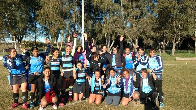 Mamis Hockey de San Martin campeonas en 25 de Mayo (1)