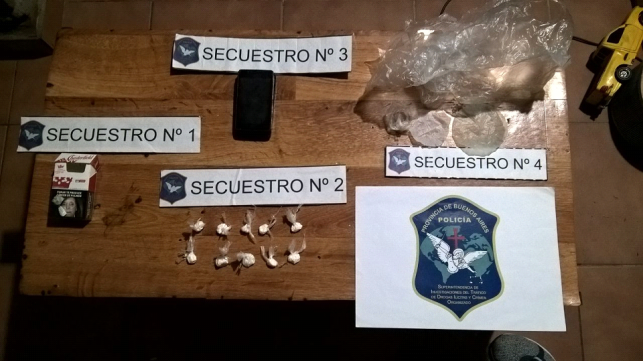 policia-allanamiento5