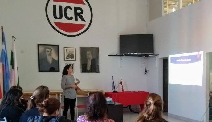 ucr-charlamujeres7