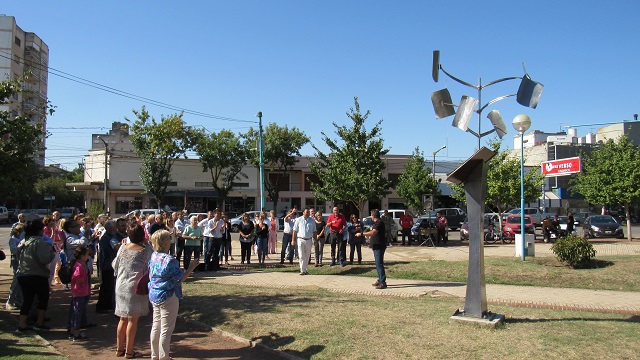 ESCULTURA-ESCRITORES14