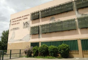 ESCUELA COMERCIO