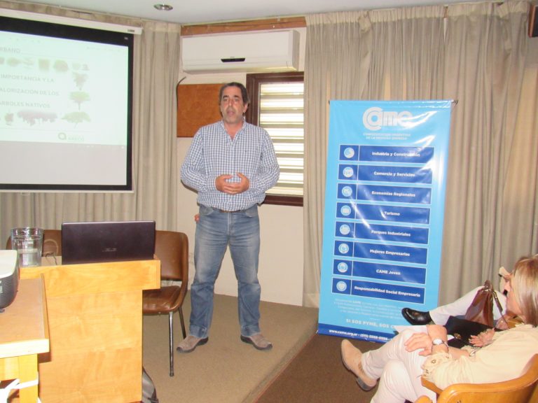 Interesante charla de «Artesanas del Verde»