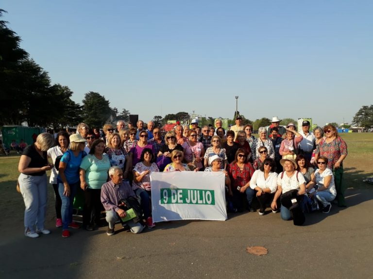 Adultos Mayores presentes en el Festival Cultura Campo de Junín