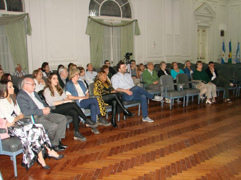 Alejandro Casas y Clara Benedetti presentaron sus nuevos libros