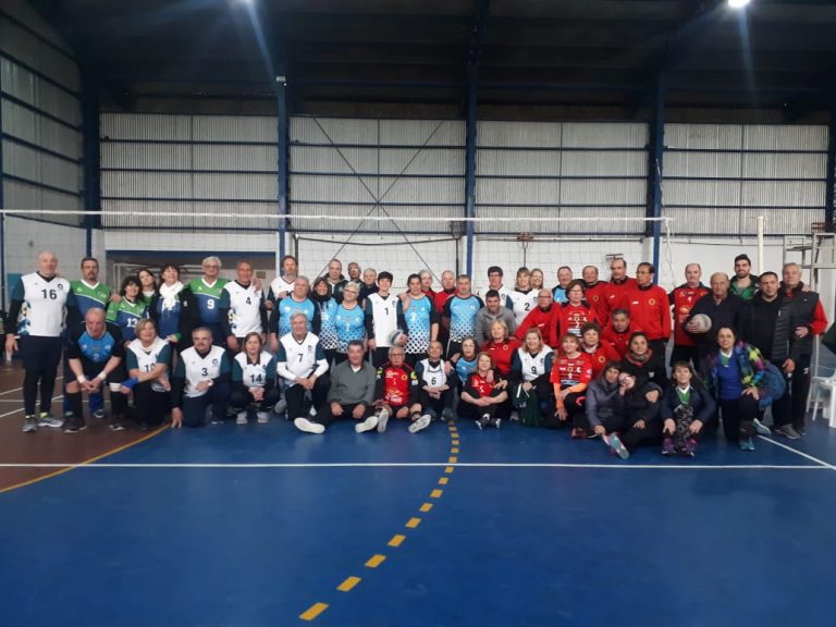 Adultos Mayores: Torneo recreativo de Newcom