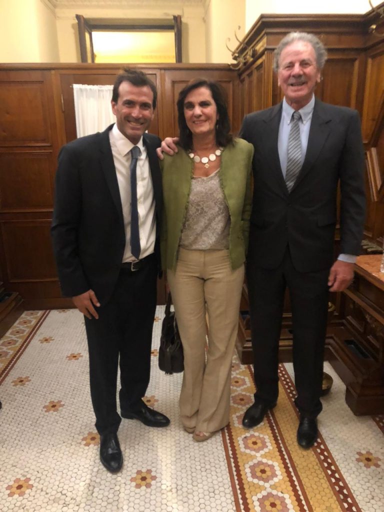 Gloria a Dante en las alturas