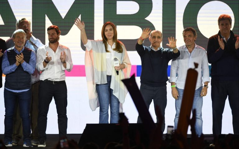 Vidal felicitó a Kicillof y pidió una transición democrática