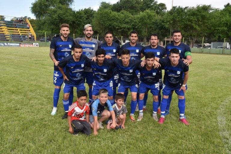 Compañía le ganó a Atlético y es líder