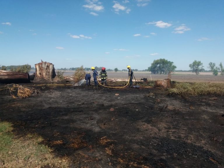 Un incendio demandó intensa labor de Bomberos