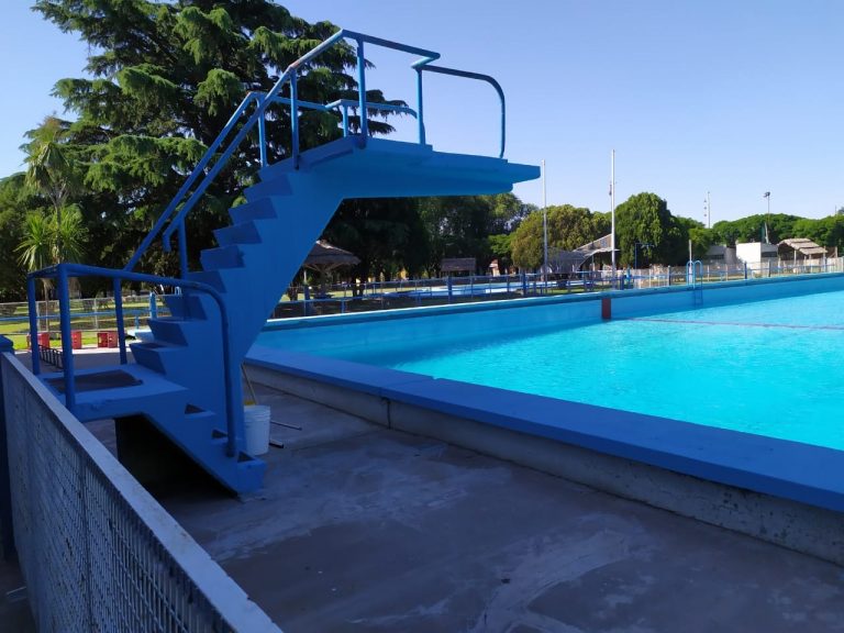 Este sábado 30: Libertad inicia su temporada de pileta
