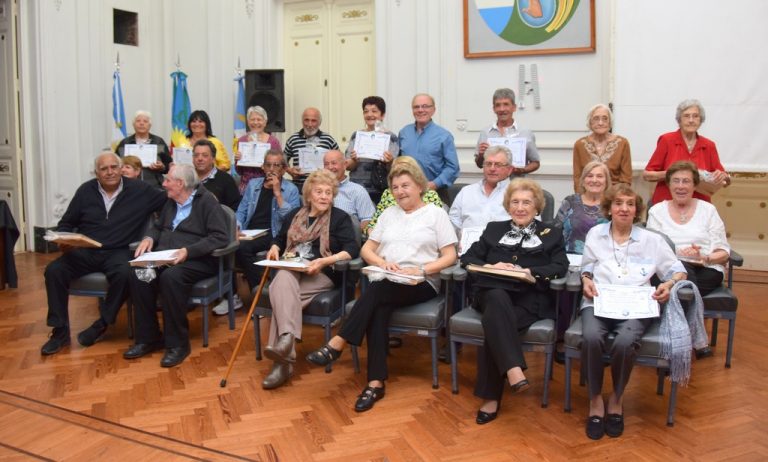 Reconocimiento Municipal a Adultos Mayores