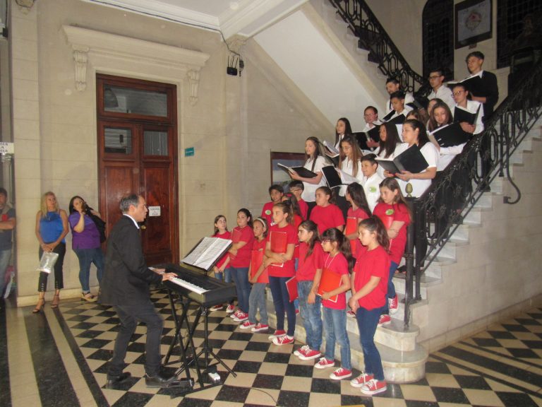 “Tres Generaciones Cantan”: Hoy es el Encuentro Coral en el Salón Blanco