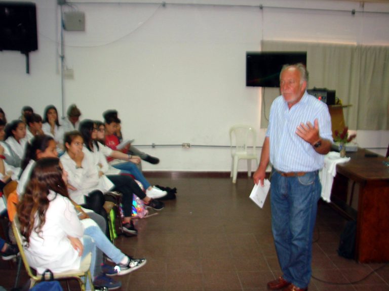 El poeta Jorge Stefoni participó de la Feria del Libro