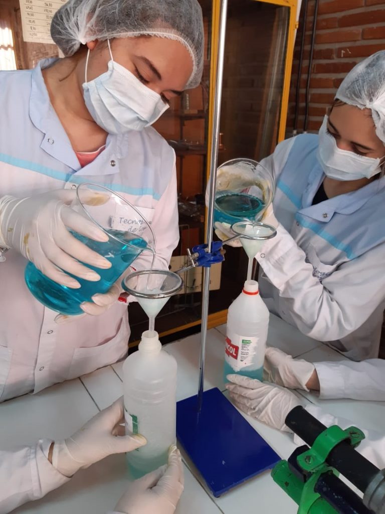 Proyecto Solidario «Laboratorio Social» de la E.E.S.T. N°2