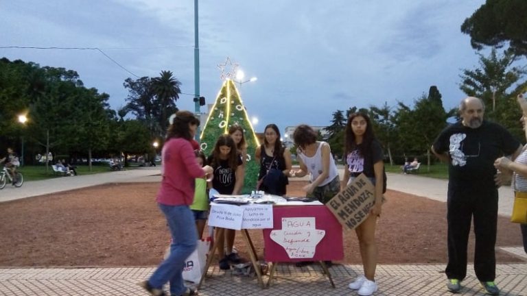 Vecinos autoconvocados en defensa del agua de Mendoza