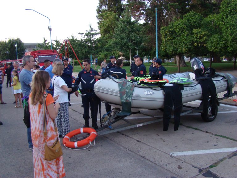 Bomberos Voluntarios de 9 de Julio presentaron nuevo equipamiento